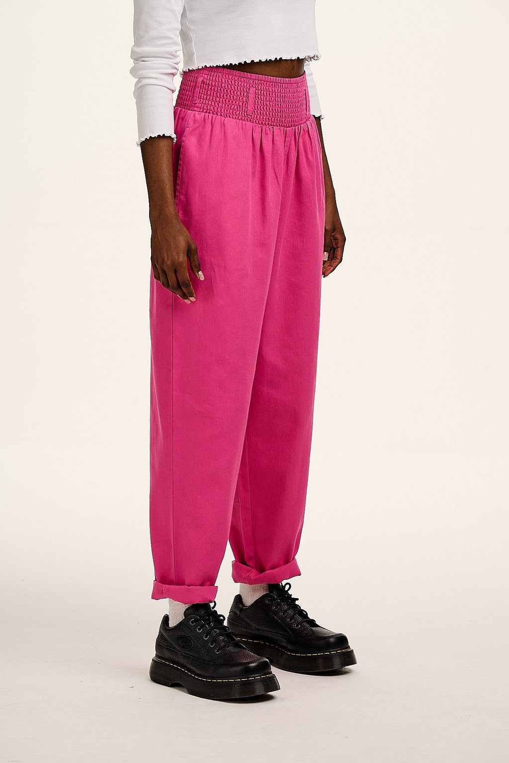 Alexa - Cotton Trousers in Mulberry Pink