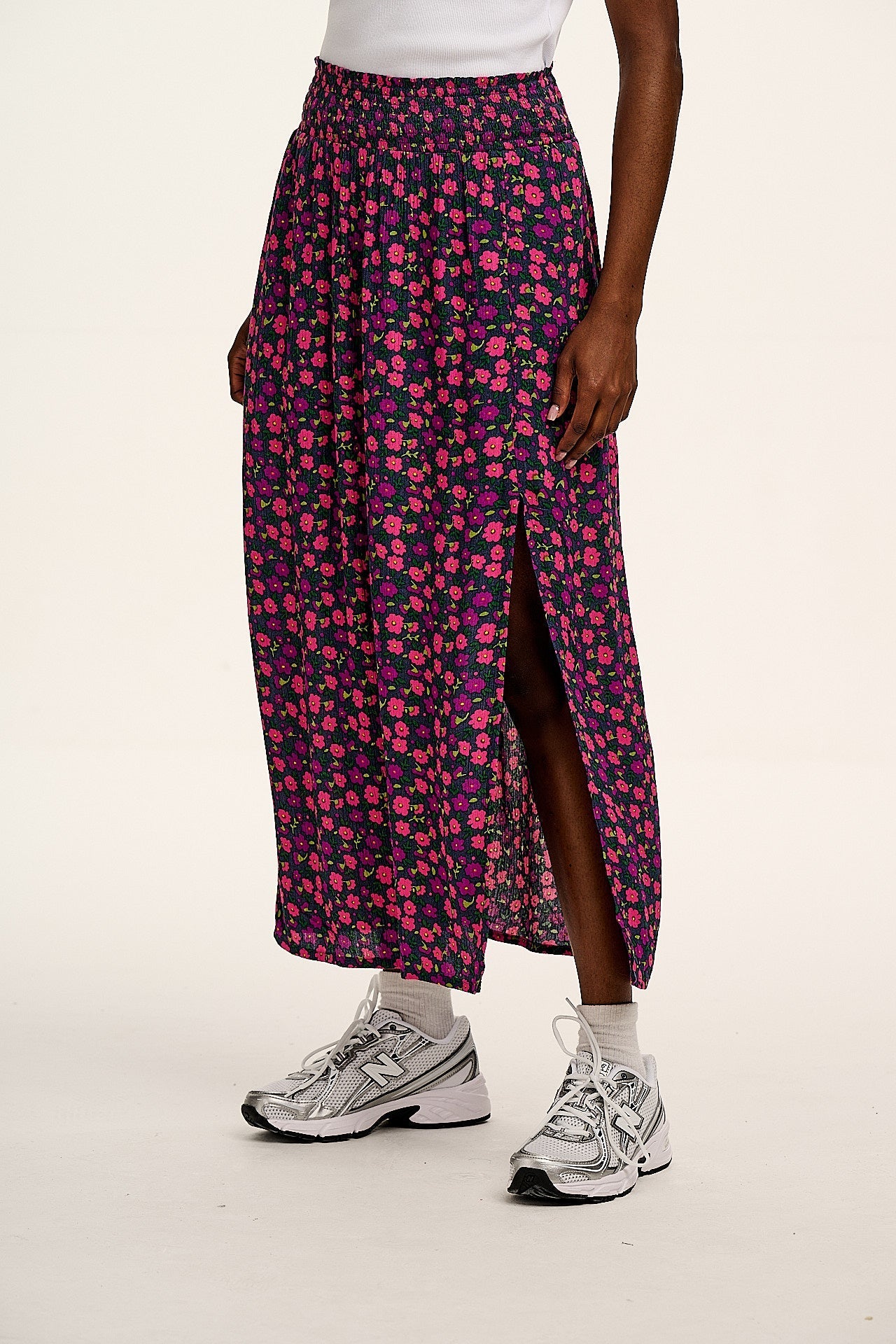 Poppy - Elasticated Waist Skirt in Purple Ditsy Floral Print