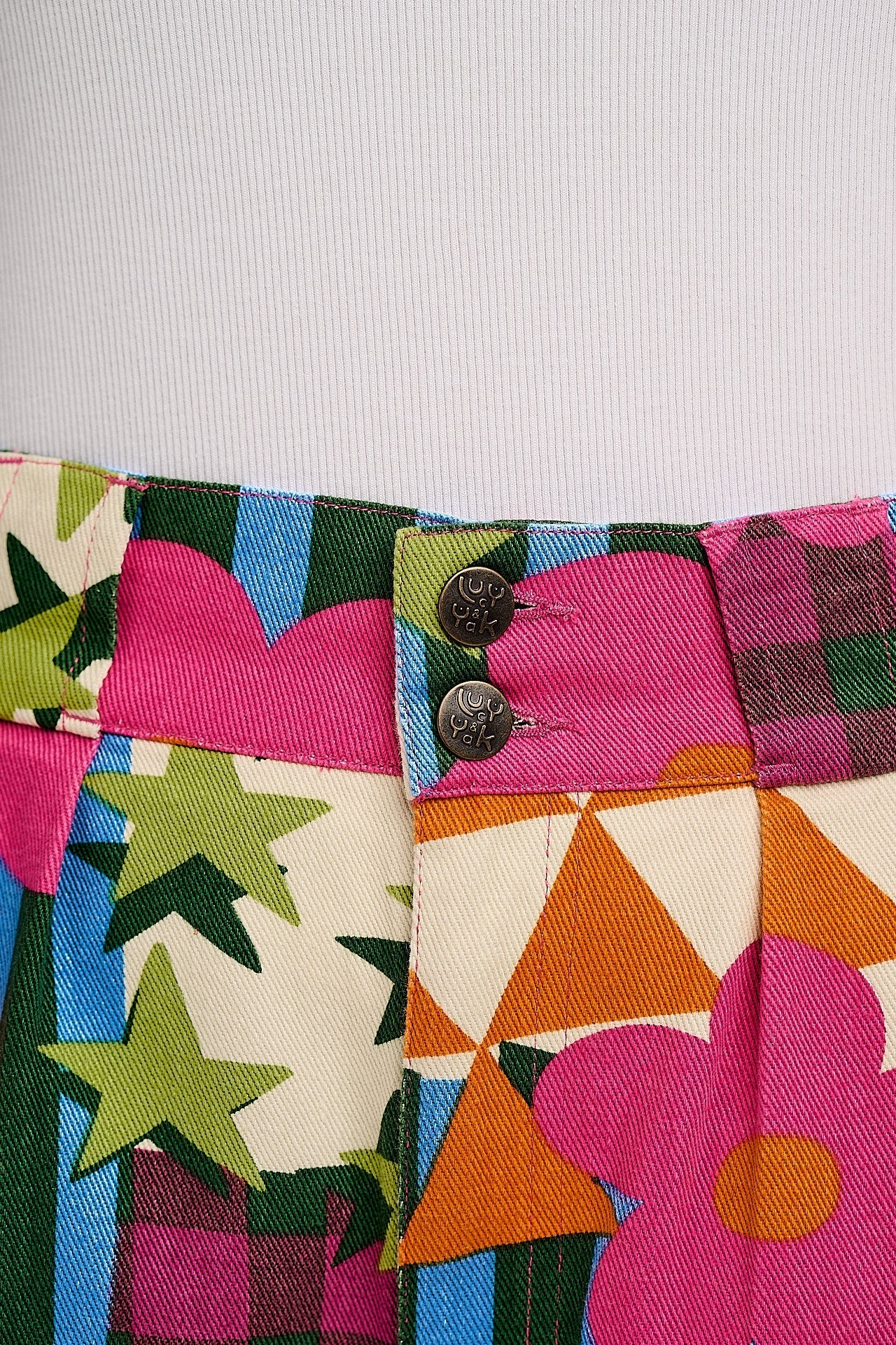 Addison - Cotton Jeans in Young at Heart Print