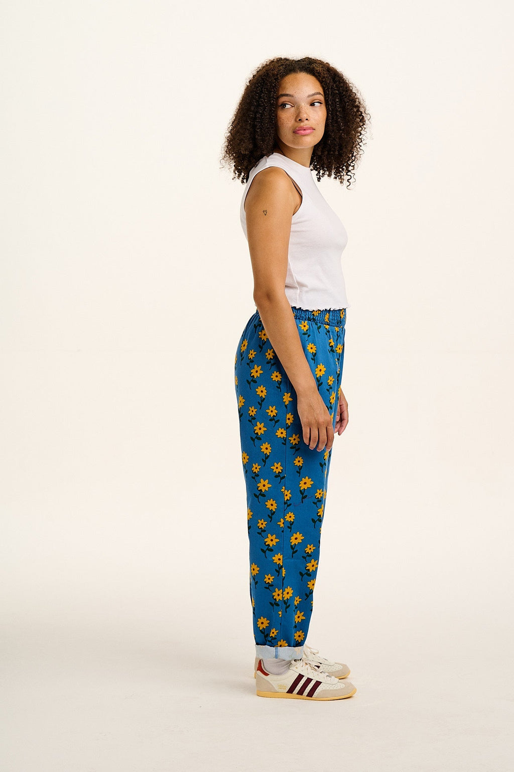 Alexa - Cotton Trousers in Blue Sunflowers Print